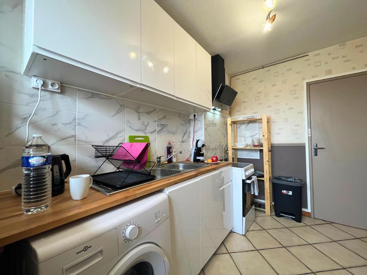 Апартаменты Guyon - Cosy Proche Gare Parking Facile - Balcon #Sirdest Франконвиль Экстерьер фото