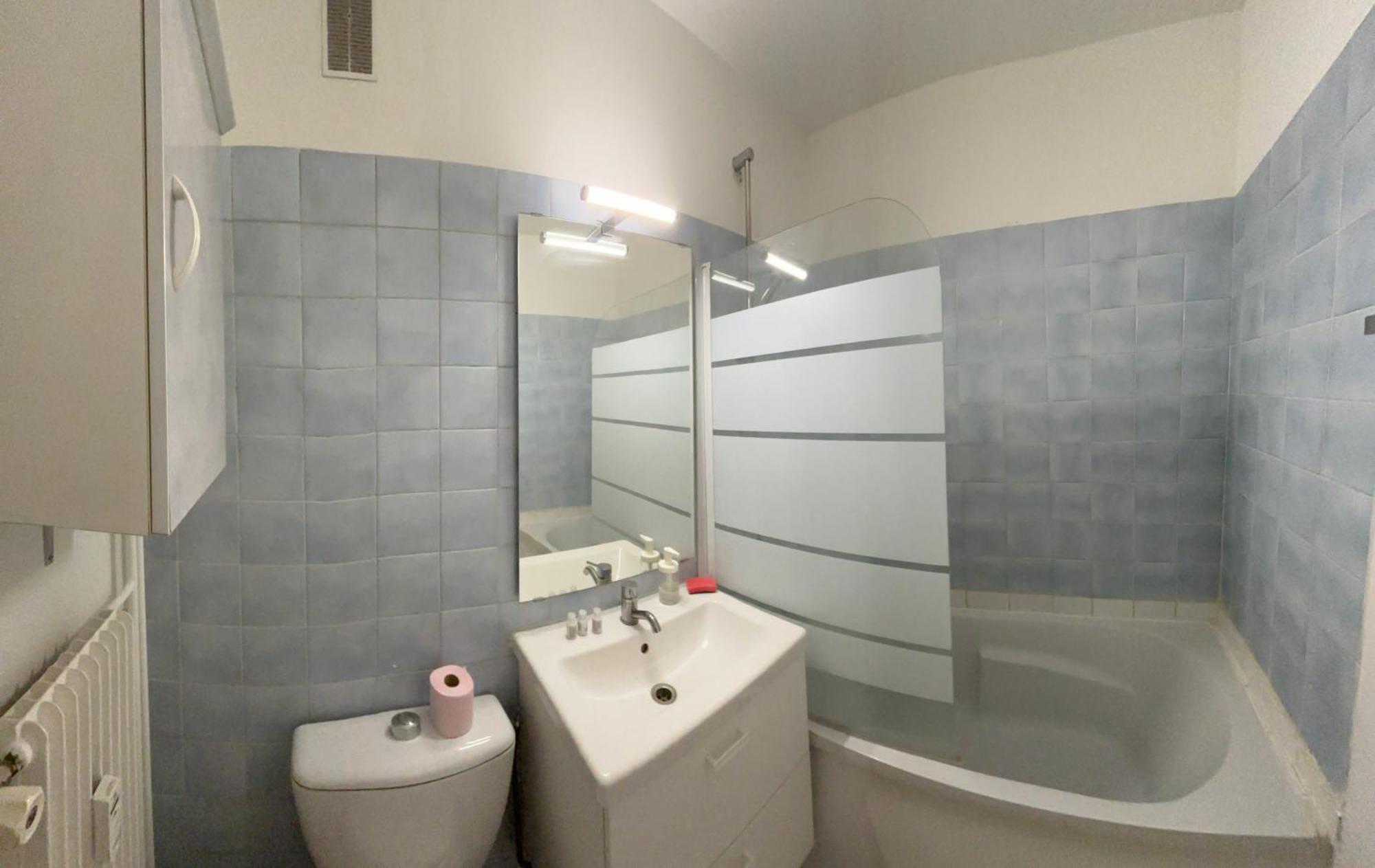 Апартаменты Guyon - Cosy Proche Gare Parking Facile - Balcon #Sirdest Франконвиль Экстерьер фото
